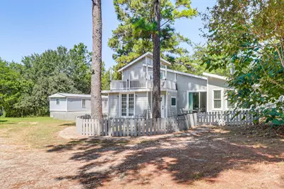 372 Plum Street, Bastrop, TX 78602 - Photo 2