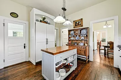 403 E Bowie Street, Luling, TX 78648 - Photo 12