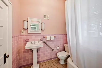 403 E Bowie Street, Luling, TX 78648 - Photo 26