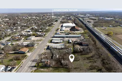 921 W 2nd Street, Taylor, TX 76574 - Photo 12