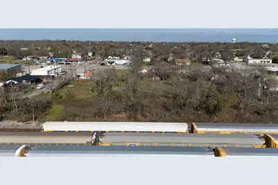 921 W 2nd Street, Taylor, TX 76574 - Photo 24