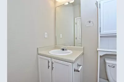 917 E 3rd Street, Georgetown, TX 78626 - Photo 8