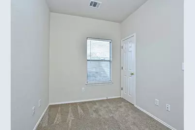 917 E 3rd Street, Georgetown, TX 78626 - Photo 16