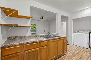 2206 Rountree Dr, Austin, TX 78722 - Photo 6