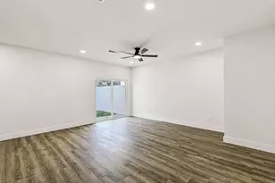 804 Hi Cir W, Horseshoe Bay, TX 78657 - Photo 4