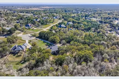 142 Carriage Court, Bastrop, TX 78602 - Photo 32