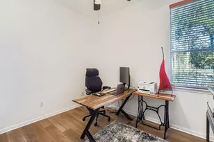 142 Carriage Ct, Bastrop, TX 78602 - Photo 12