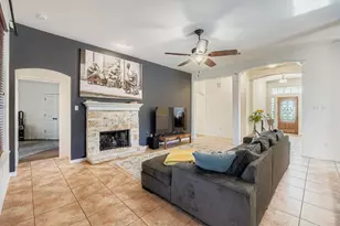 142 Carriage Ct, Bastrop, TX 78602 - Photo 6