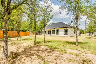 108 Keahi Court, Bastrop, TX 78602 - Photo 32