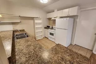 608 1/2 Genard St, Austin, TX 78751 - Photo 6