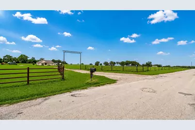 1606 County Road 216, Giddings, TX 78942 - Photo 4