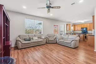 1809 Darjeeling Dr, Pflugerville, TX 78660 - Photo 4