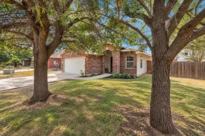 3923 Bonnie Lane, Round Rock, TX 78665 - Photo 2