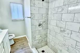 2325 Rockridge Dr, Austin, TX 78744 - Photo 12