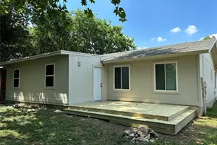 2325 Rockridge Dr, Austin, TX 78744 - Photo 2