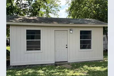 2325 Rockridge Drive, Austin, TX 78744 - Photo 4
