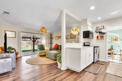 8800 Redfield Lane, Austin, TX 78758 - Photo 2