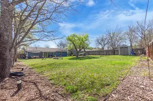 8800 Redfield Ln, Austin, TX 78758 - Photo 22