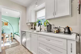 8800 Redfield Ln, Austin, TX 78758 - Photo 10