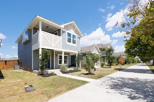 1220 Esplanade Pkwy, San Marcos, TX 78666 - Photo 4