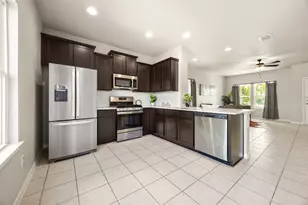 1220 Esplanade Pkwy, San Marcos, TX 78666 - Photo 8