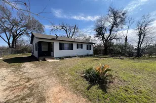 519 S Martin Luther King Jr Blvd, Elgin, TX 78621 - Photo 8