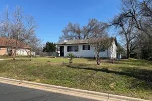 519 S Martin Luther King Jr Blvd, Elgin, TX 78621 - Photo 4