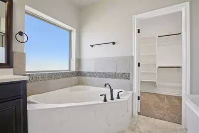 500 Seabiscuit Drive, Jarrell, TX 76537 - Photo 18