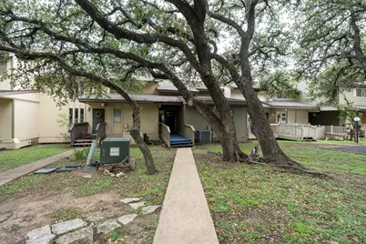 269 Venture Boulevard S, Point Venture, TX 78645 - Photo 2