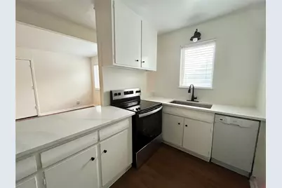 3304 Red River Street #101, Austin, TX 78705 - Photo 4