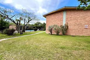3304 Red River St, Austin, TX 78705 - Photo 20