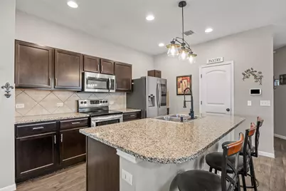 316 Cassandra Drive, Hutto, TX 78634 - Photo 10