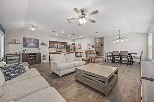 316 Cassandra Dr, Hutto, TX 78634 - Photo 6