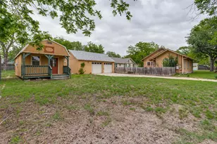520 S Pecan Ave, Luling, TX 78648 - Photo 20