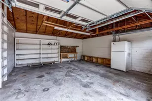 520 S Pecan Ave, Luling, TX 78648 - Photo 18