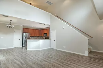 8701 Escarpment Boulevard #82, Austin, TX 78749 - Photo 4
