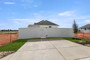 141 Summer Dr, Elgin, TX 78621 - Photo 32