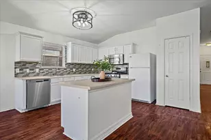 17912 Aleppo Pine Trail, Elgin, TX 78621 - Photo 12