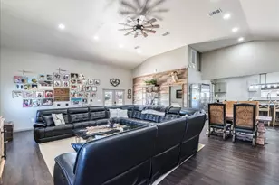 306 Blackbuck Rdg Dr, Lampasas, TX 76550 - Photo 4