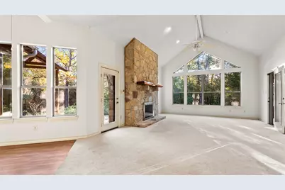 315 Arbors Circle, Elgin, TX 78621 - Photo 10