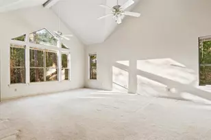 315 Arbors Cir, Elgin, TX 78621 - Photo 22