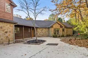 315 Arbors Cir, Elgin, TX 78621 - Photo 2