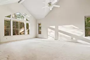 315 Arbors Cir, Elgin, TX 78621 - Photo 24