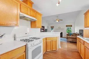 752 Faircrest Dr, Buda, TX 78610 - Photo 8