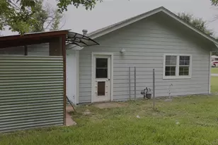 112 Eloise St, Caldwell, TX 77836 - Photo 4