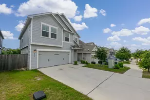 424 Red Buckeye Loop, Liberty Hill, TX 78642 - Photo 2