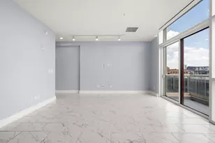 555 E 5th St, Austin, TX 78701 - Photo 8