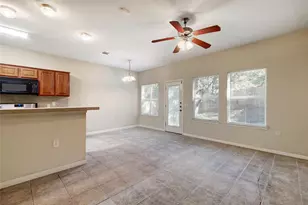 1217 Delano St, Austin, TX 78721 - Photo 4