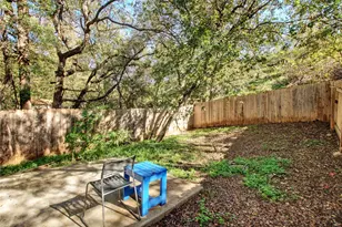 1217 Delano St, Austin, TX 78721 - Photo 24