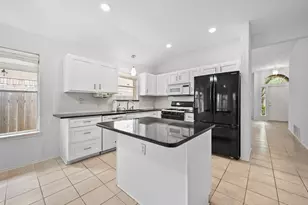 9401 Notches Dr, Austin, TX 78748 - Photo 12